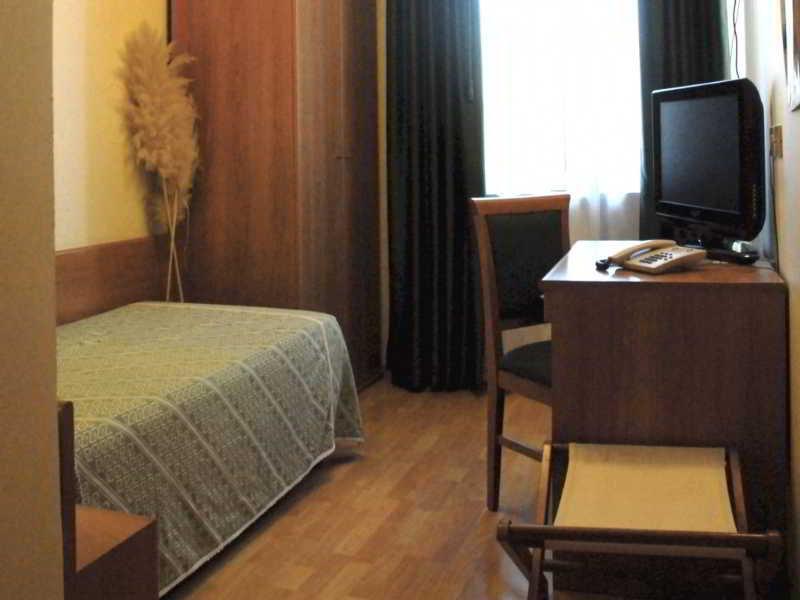Hotel Sonia Aquilinia المظهر الخارجي الصورة