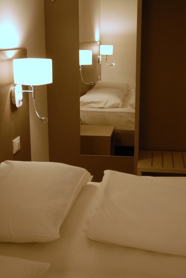 Hotel Sonia Aquilinia المظهر الخارجي الصورة